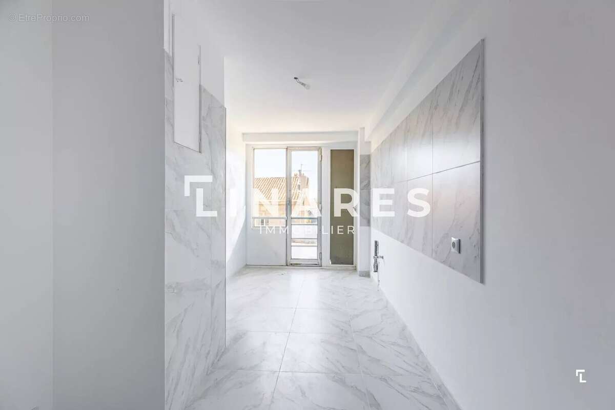 LE PANORAMA - Appartement T4 de 110m2 - 13006 Marseille - photo 6