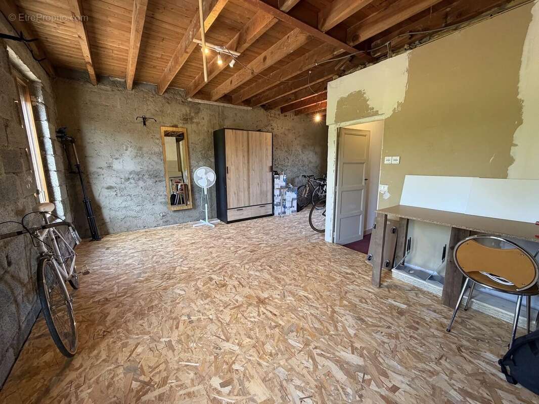 Maison à ARLEUF