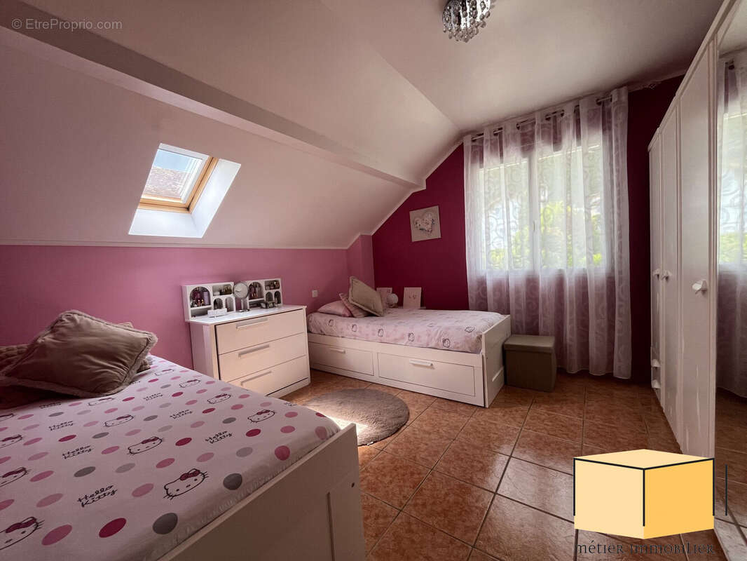 Maison 143 m² à Culoz  - photo 6