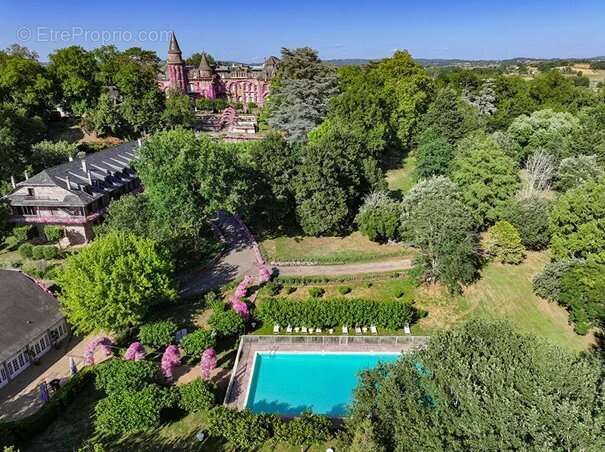 Vente murs de château exploité hôtel restaurant événementiel – Brive-la-Gaillarde (Corrèze - 19) - photo 2