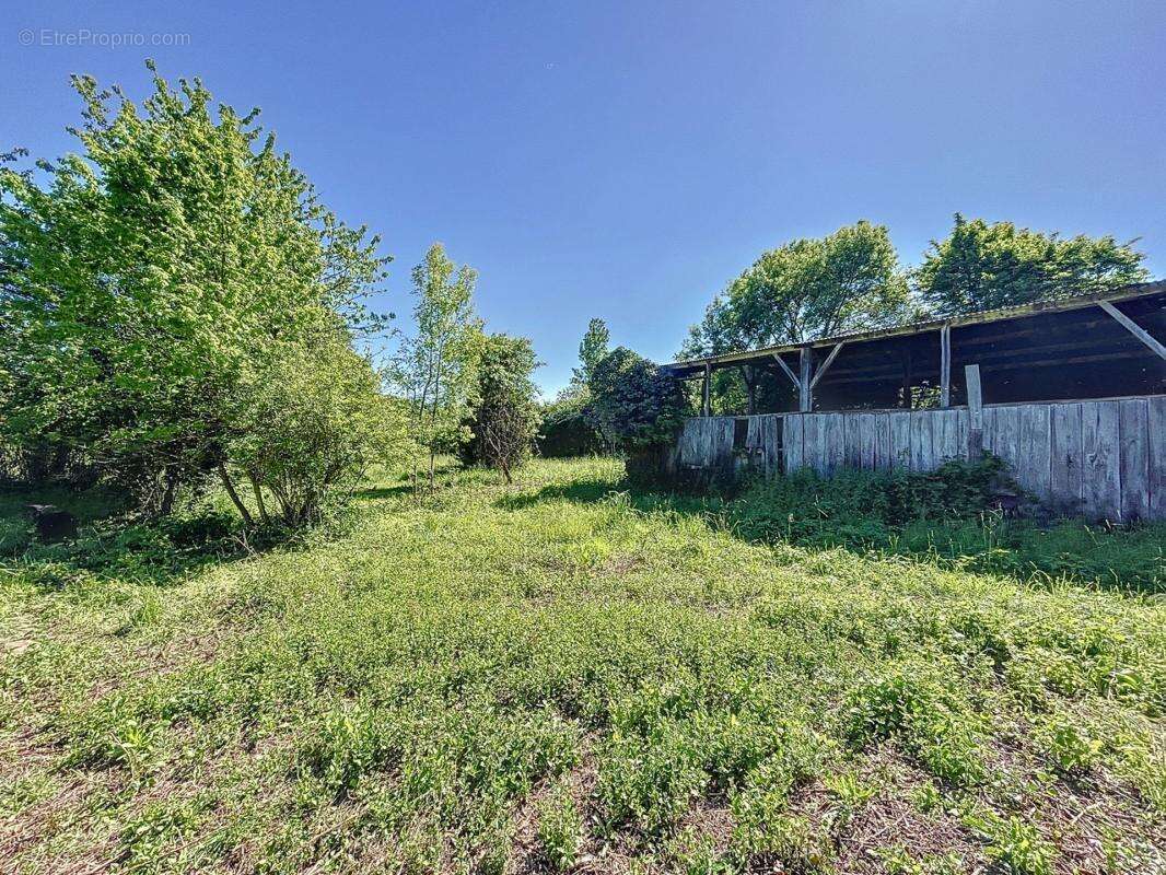 Terrain à EOUX
