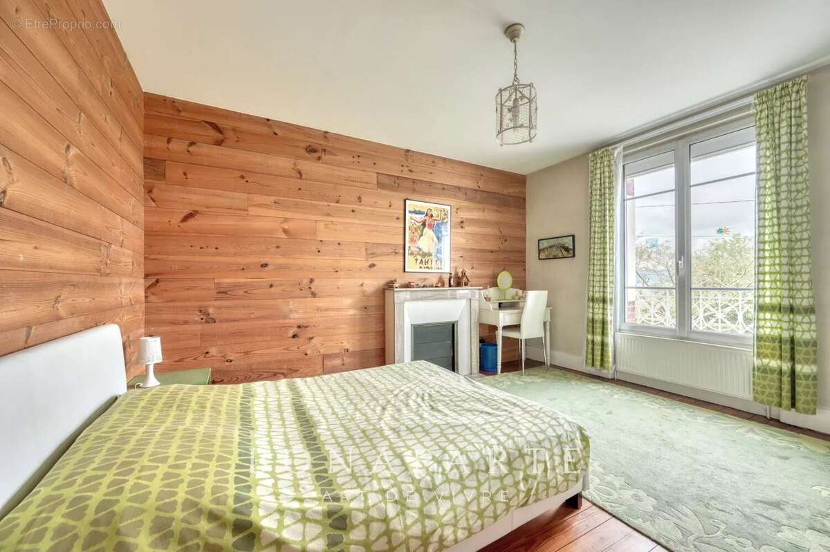 Maison de maître en meulière – 264 m² – Parc arboré de 1 440 m² à 40 min de Paris - photo 16