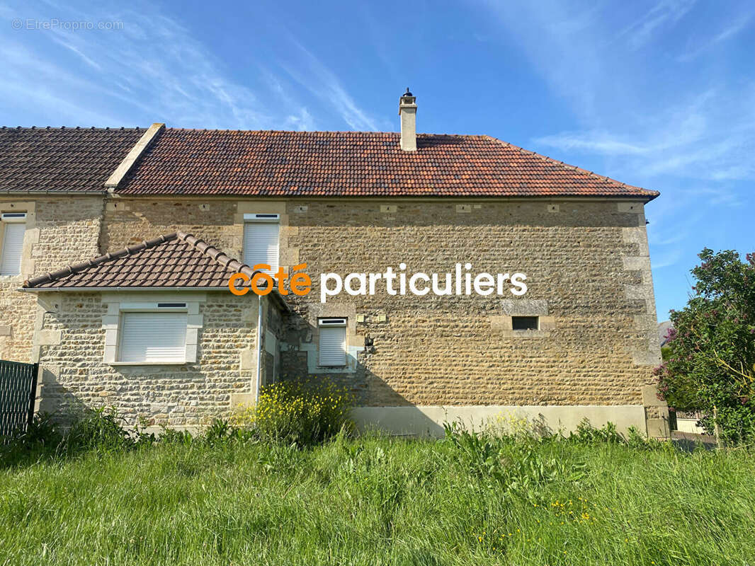 Maison à GRAINVILLE-SUR-ODON