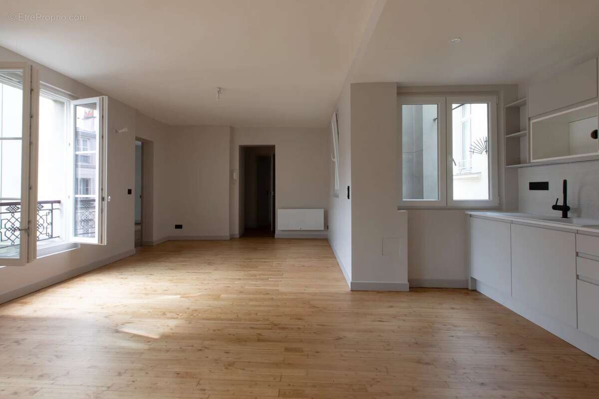 Appartement à PARIS-7E