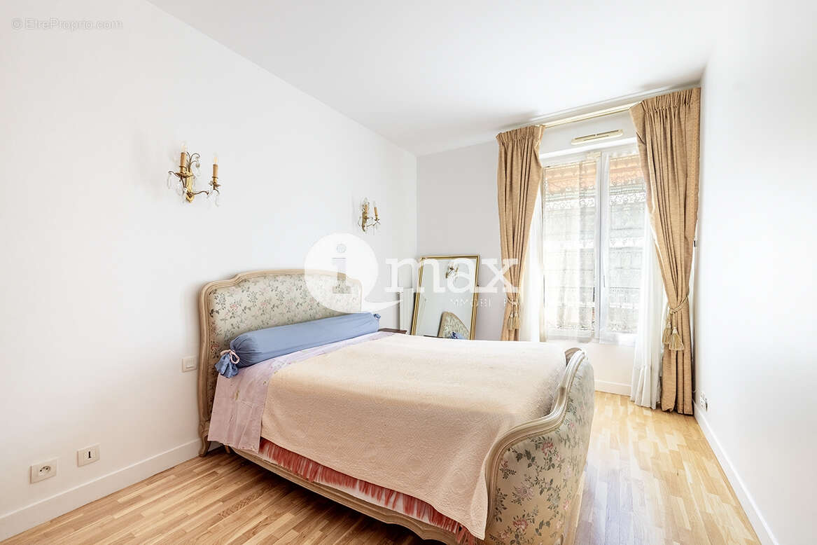 Appartement à LEVALLOIS-PERRET