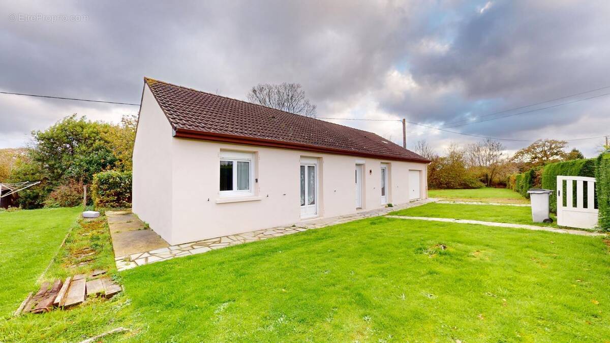 Maison à TEURTHEVILLE-HAGUE