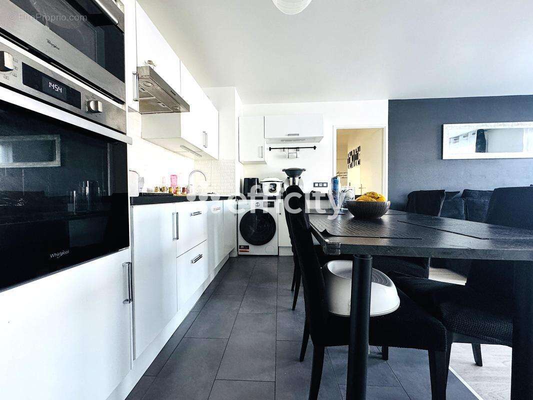 Appartement à VITRY-SUR-SEINE