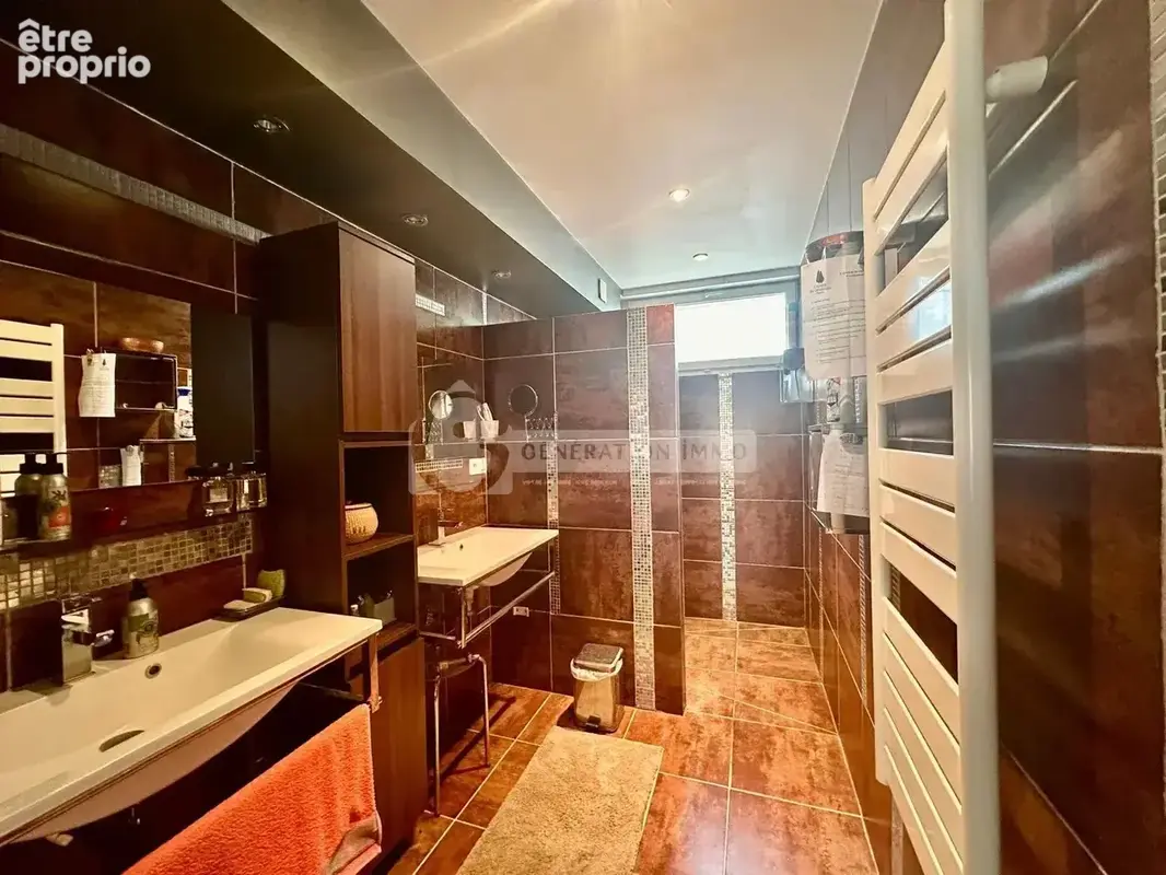 Arles - Maison ou 2 appartements - photo 8