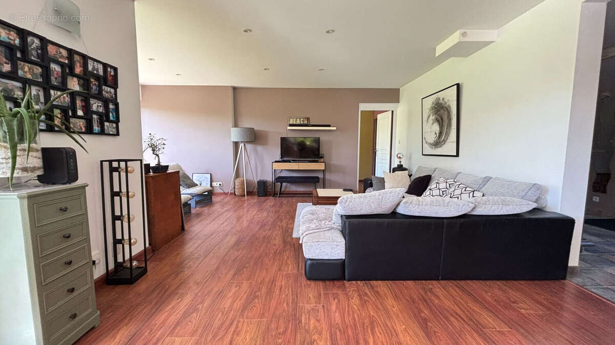 Maison à PLONEOUR-LANVERN