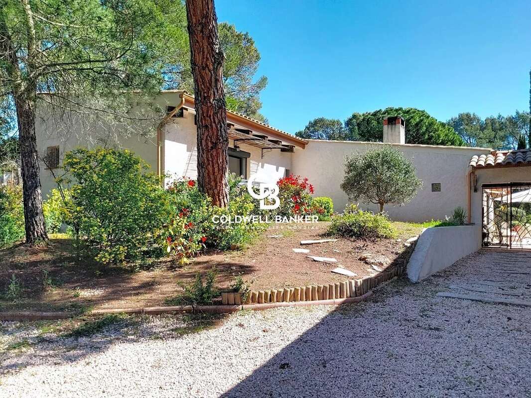 Maison à PUGET-SUR-ARGENS