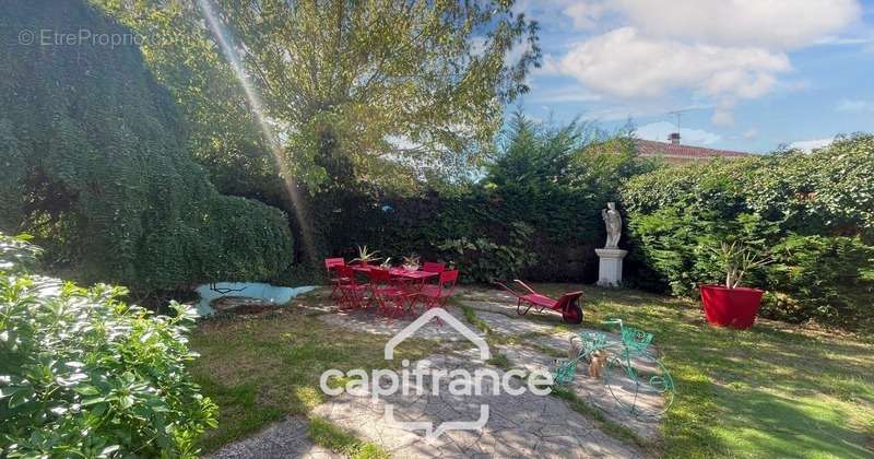 Maison à VILLENEUVE-SUR-LOT