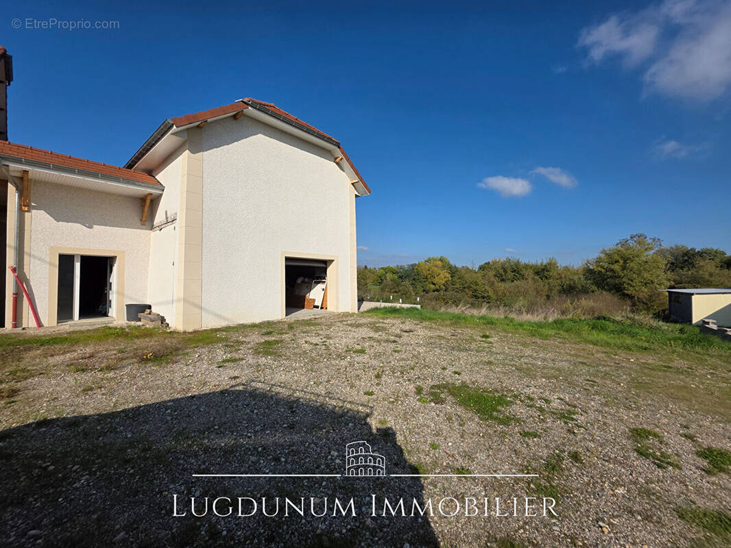 Maison à SAINT-JEAN-DE-SOUDAIN