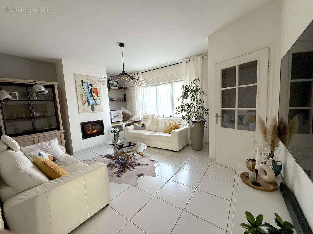 Maison 131 m² à Wavrin  - photo 2