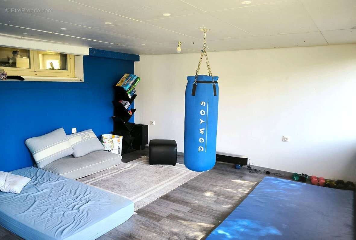 Maison à LA VARENNE