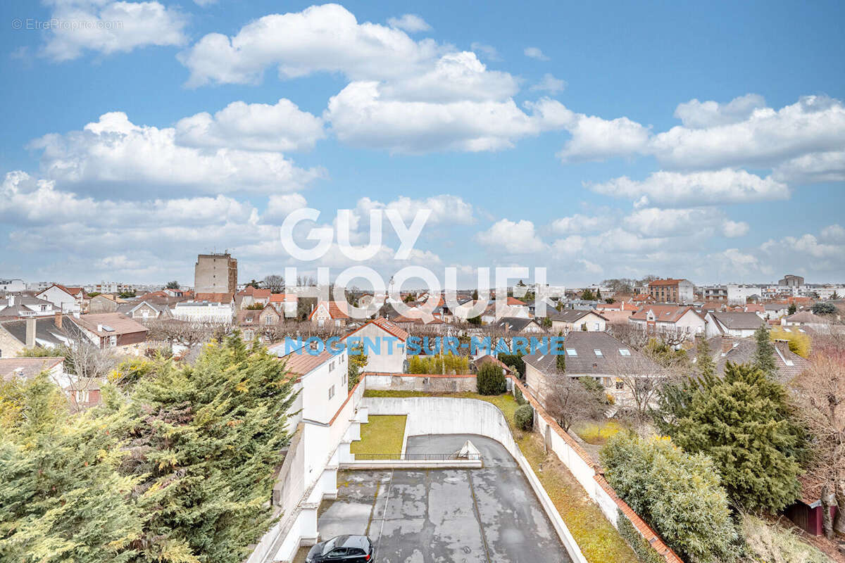 Appartement à SAINT-MAUR-DES-FOSSES