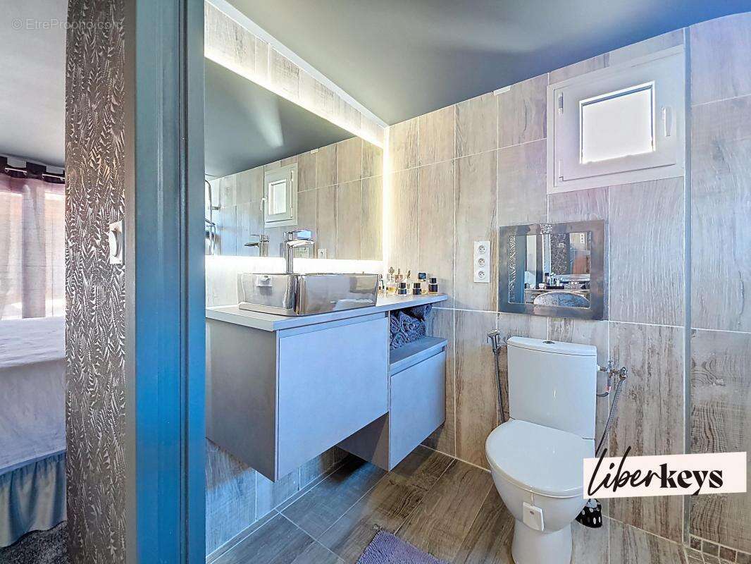 Maison à CHATEAU-ARNOUX-SAINT-AUBAN