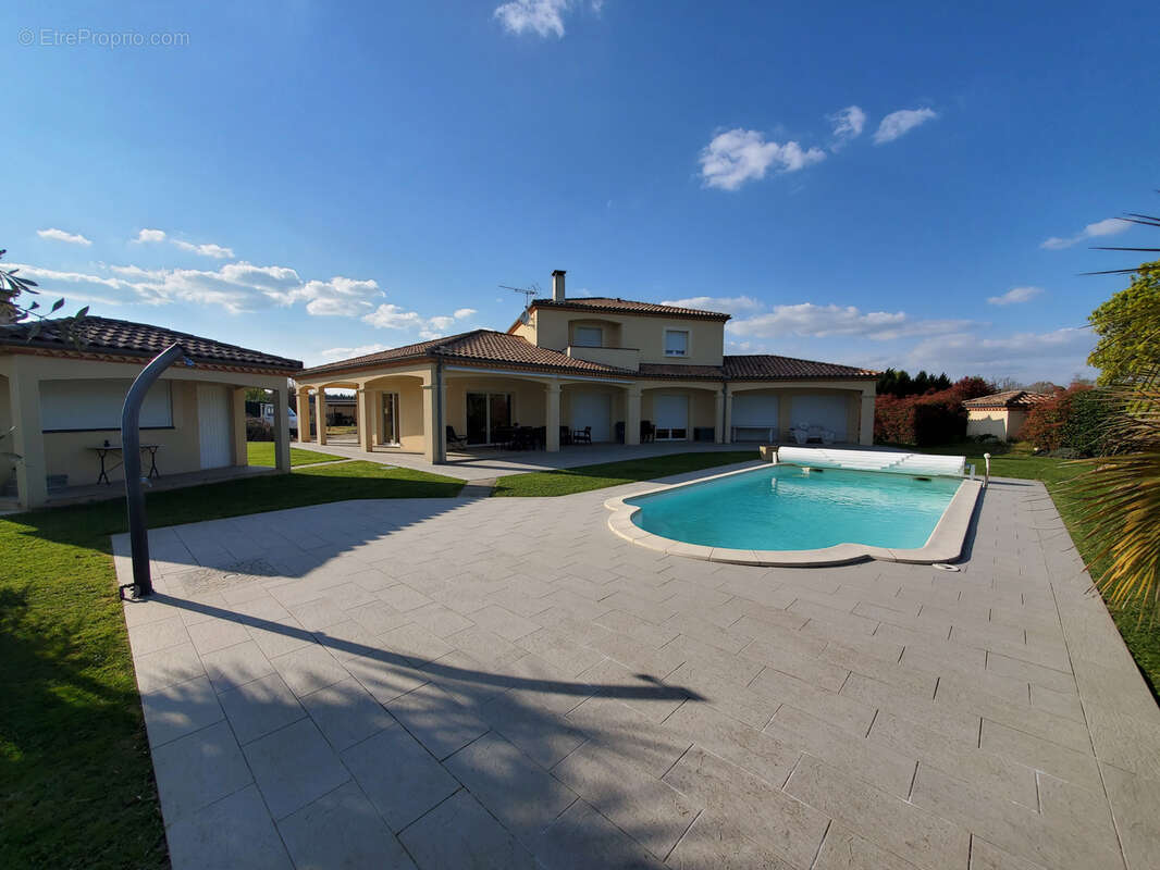 Maison à LE MAS-D'AGENAIS