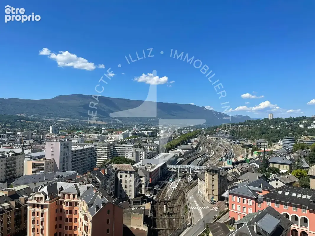 T5 de 107m2 - entièrement rénové - photo 12