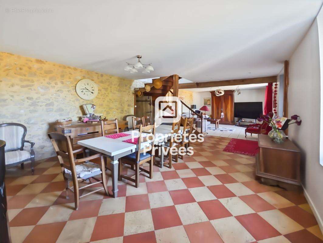 Maison à SAINTE-BAZEILLE