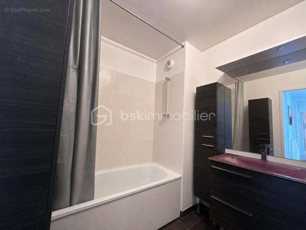 Appartement à FONTENAY-TRESIGNY