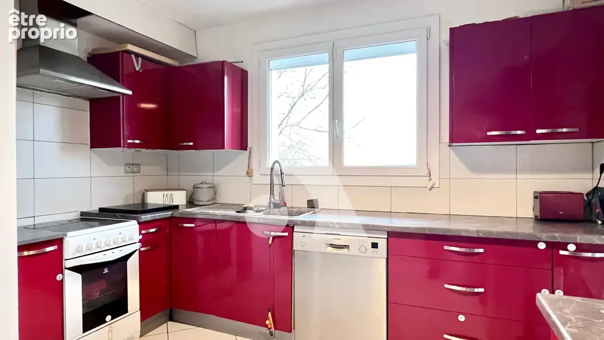 Maison 6 pièces avec 3 chambres et terrain de 2 200 m² à vendre à Chêne-en-Semine - photo 4