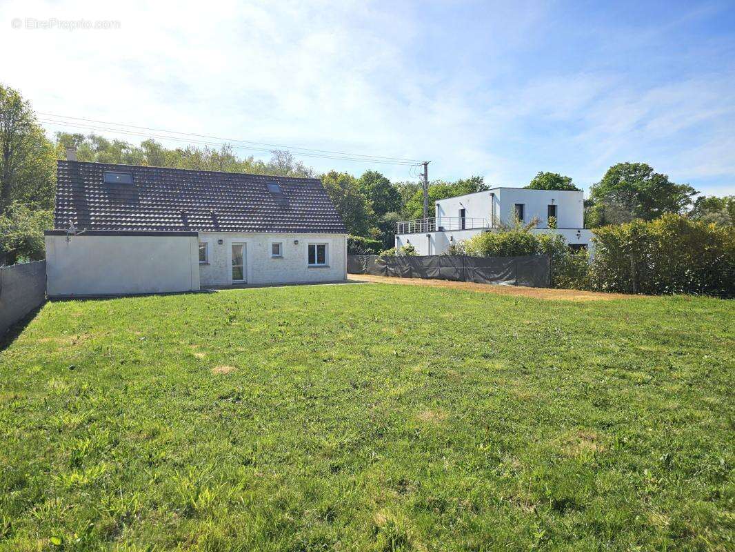 Maison à TREILLIERES
