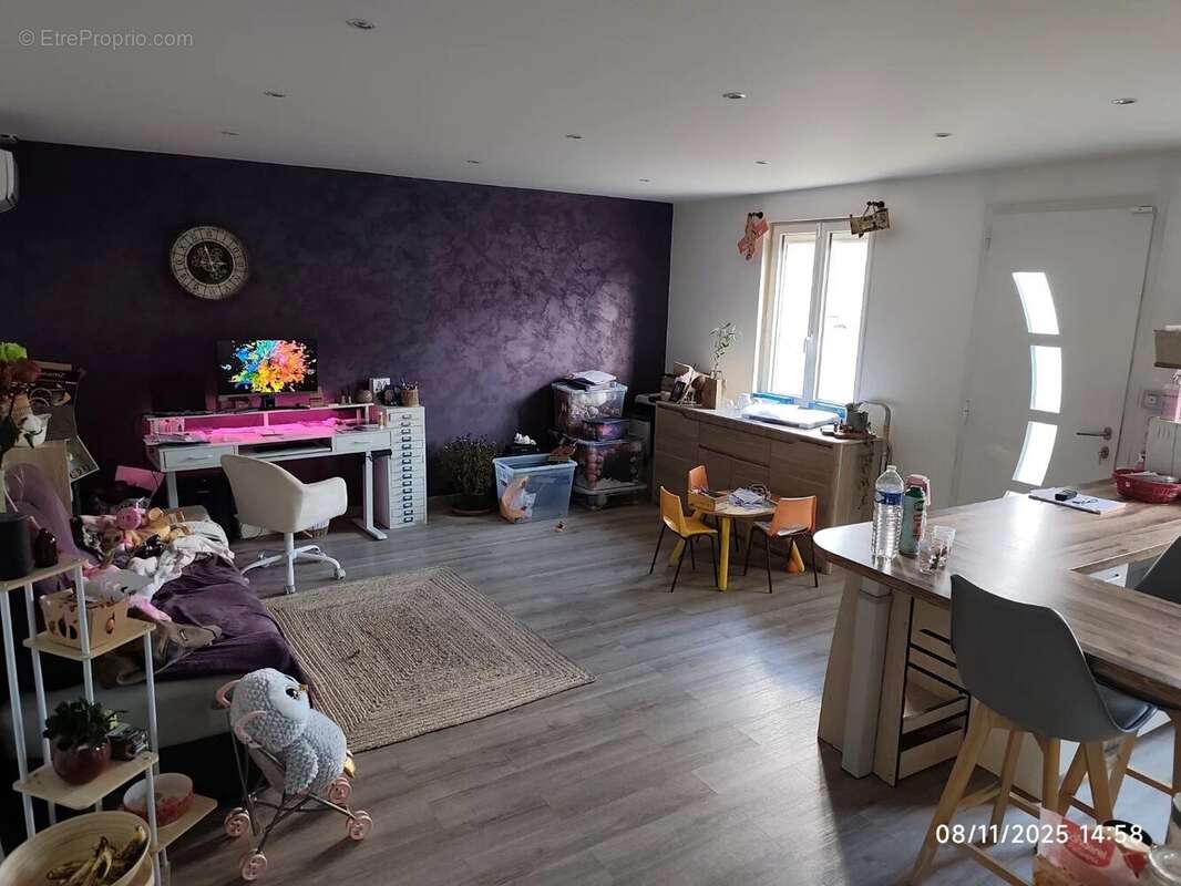 Maison à SAINT-ASTIER