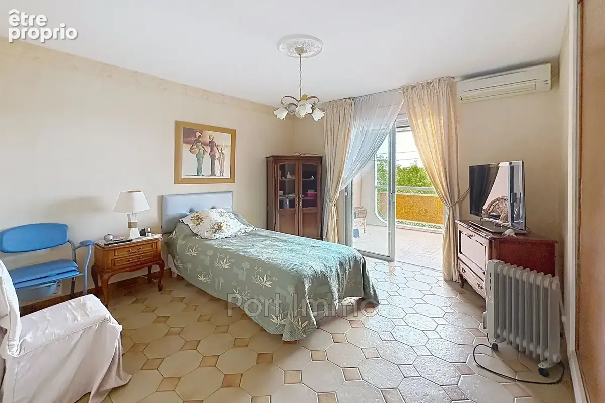 Maison 4 pièces 105 m² à vendre à Saint-Laurent-Du-Var (06700) - photo 7