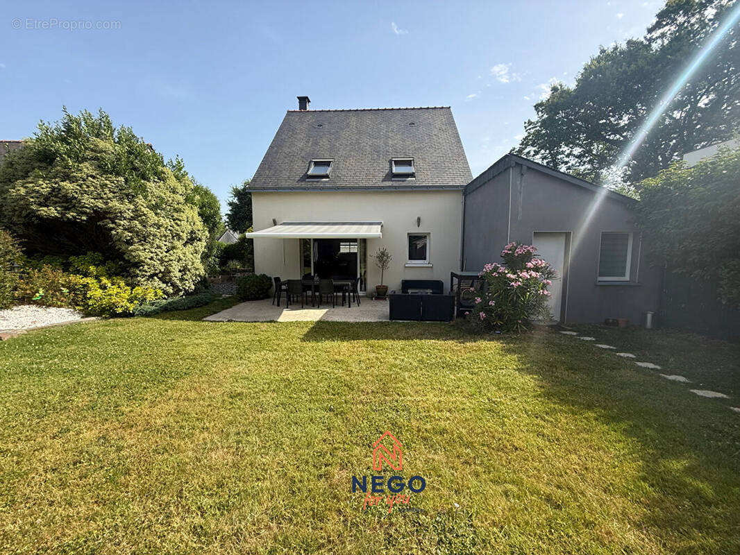 Maison à LA MEMBROLLE-SUR-LONGUENEE