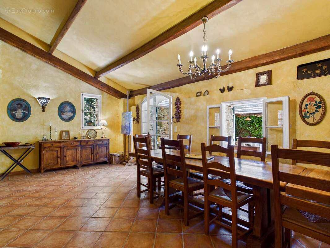Maison à LORGUES