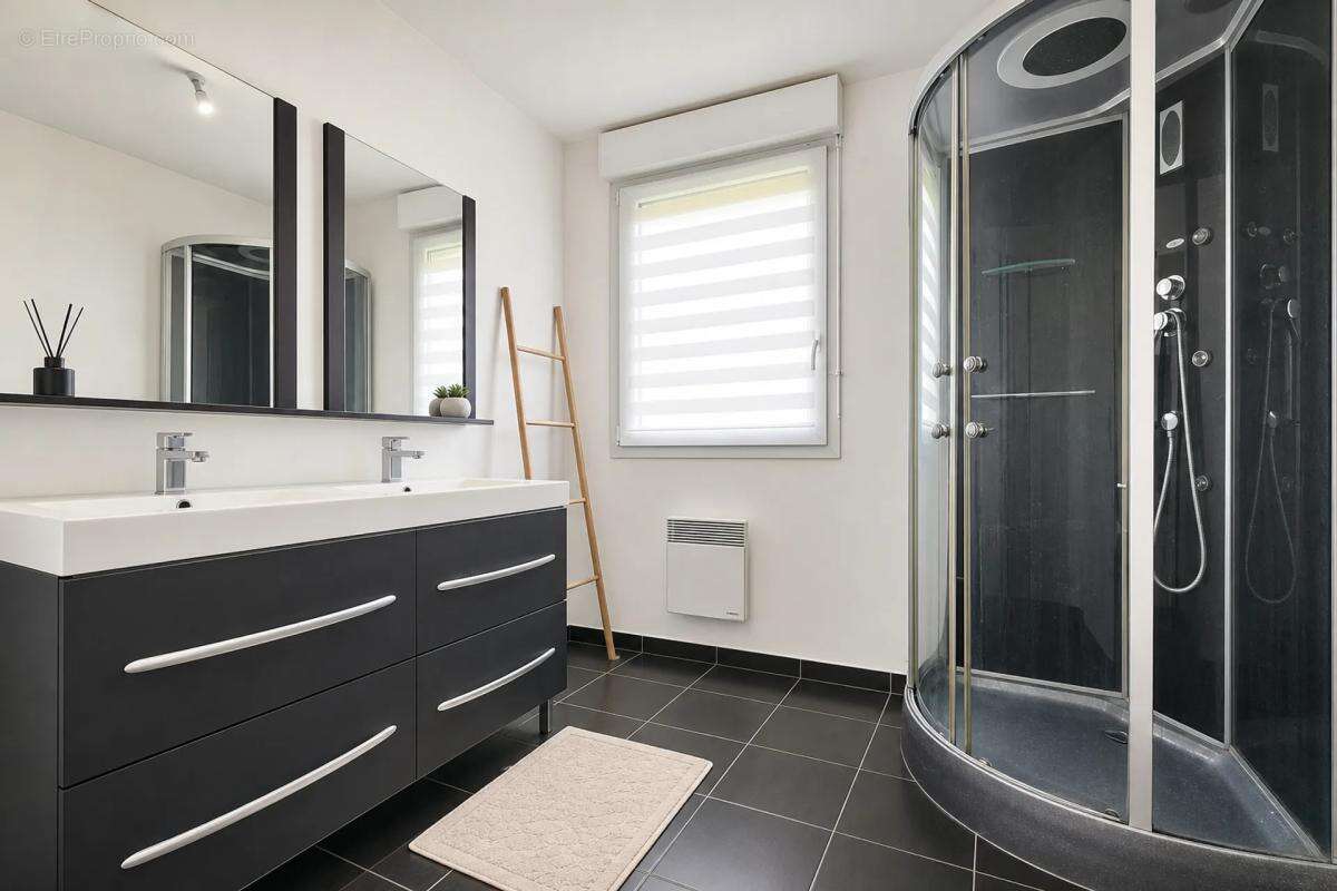 Maison lumineuse de 145 m² à Ferrières-en-Gâtinais - photo 11