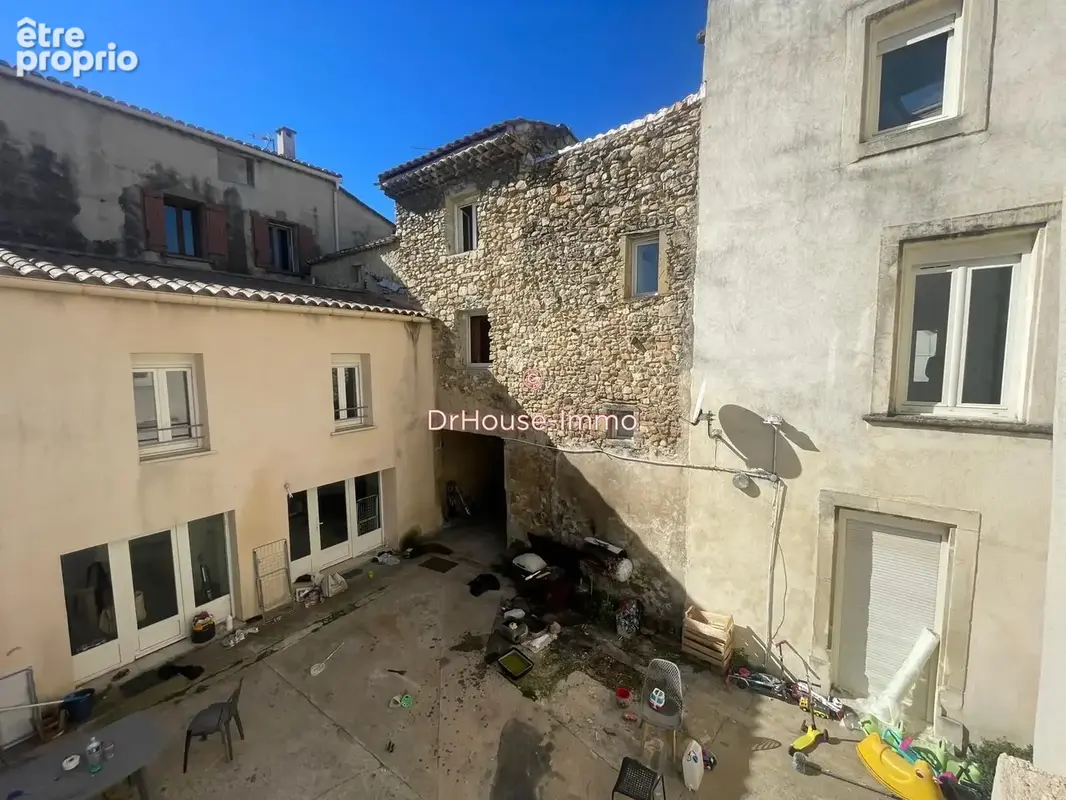 Appartement 9 pièces 204 m² à vendre à Pont-Saint-Esprit (30130) - photo 8