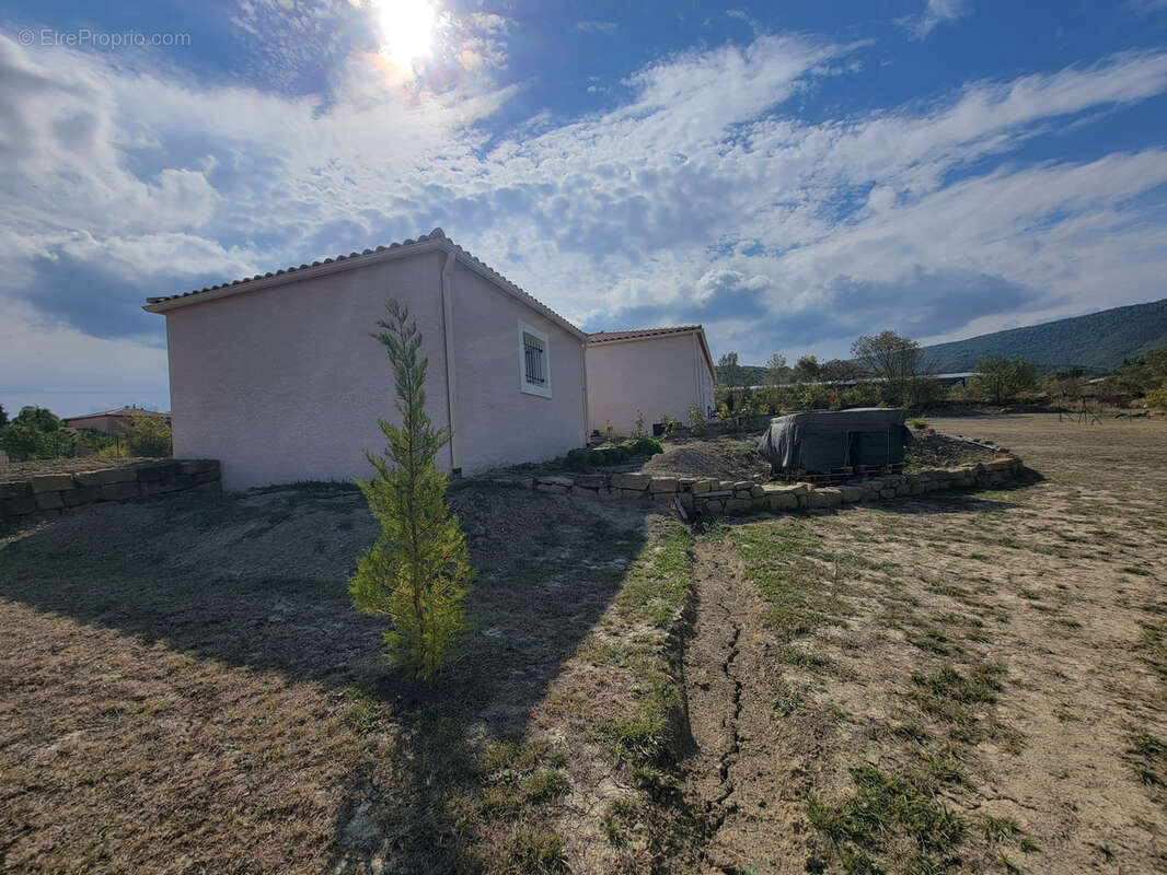 Construction neuve 2 chambres sur grand terrain toutes garanties - photo 2