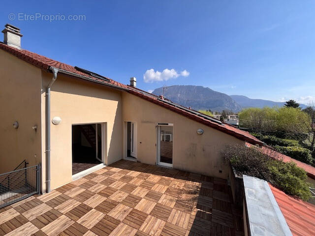 Appartement à SASSENAGE