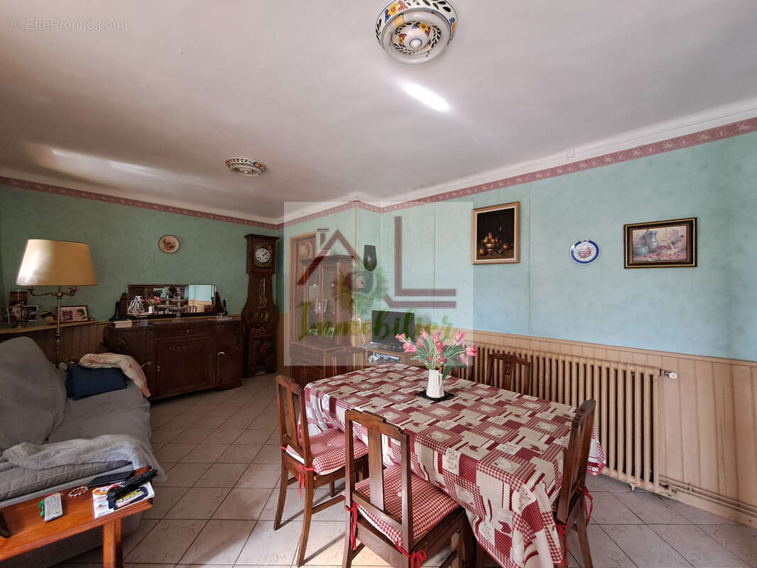 Ensemble immobilier - photo 2