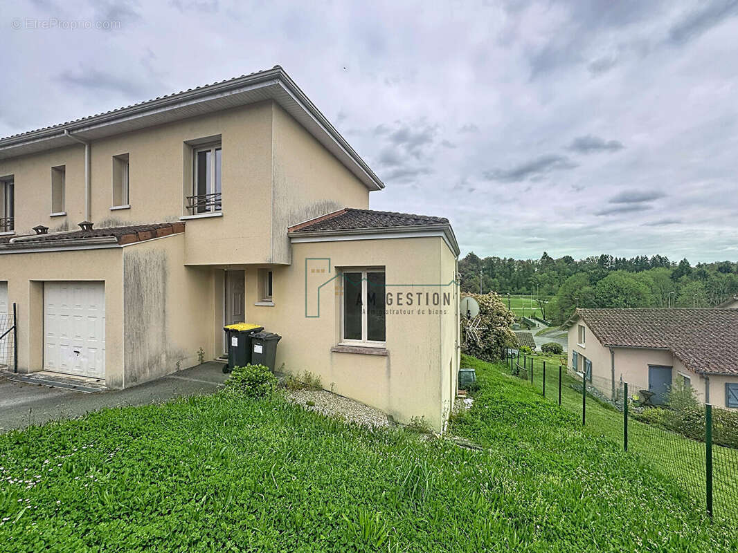 Maison à AIXE-SUR-VIENNE