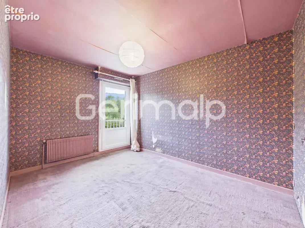Vente - Appartement - 4 pièces + cuisine - 83 m² - 410 000 € - - photo 6