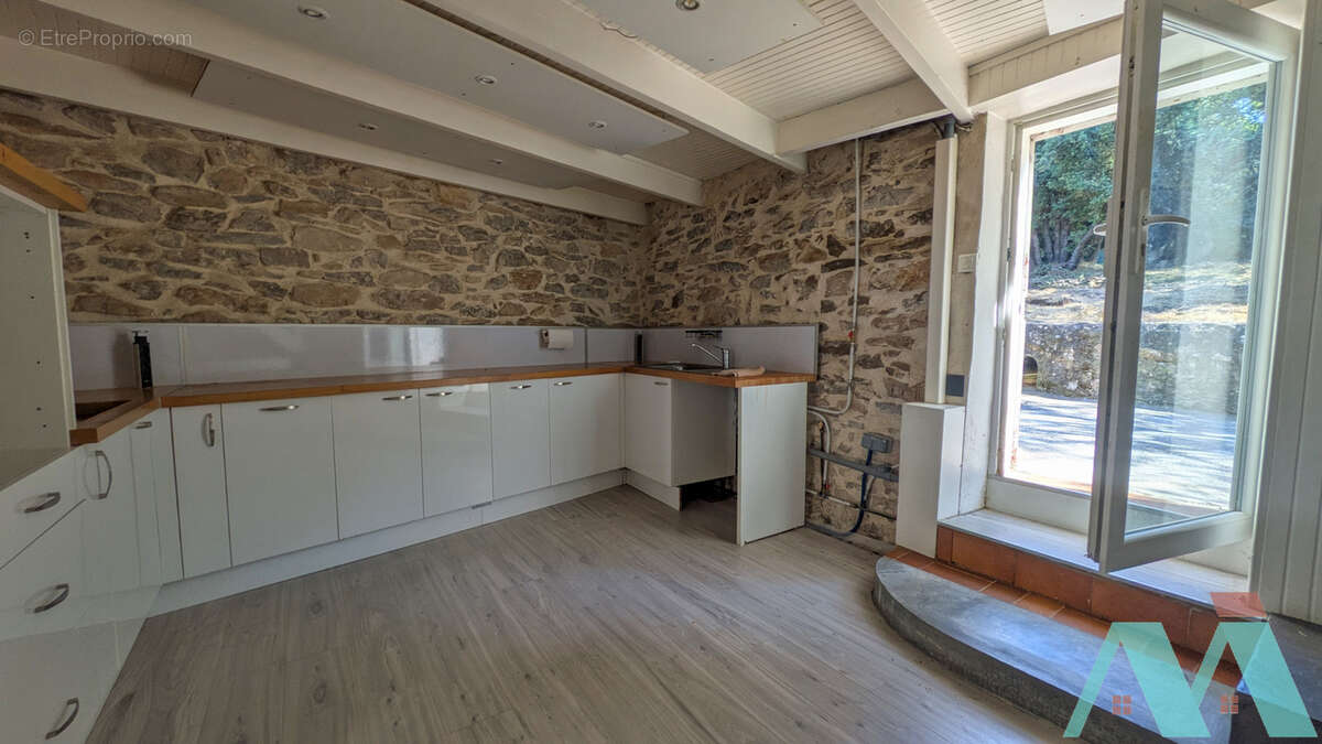 Mas provençal 3 pièces 80m2 avec 1ha en campagne - photo 6