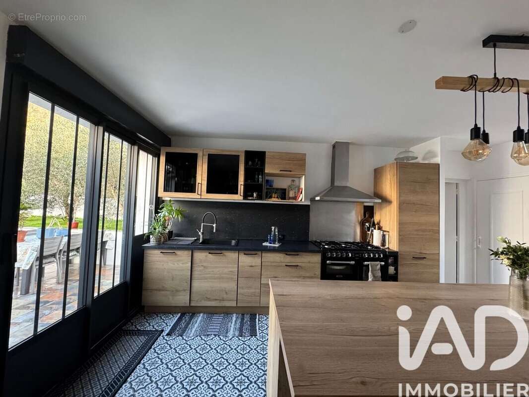 Appartement 278 m² à La Rochelle  - photo 3
