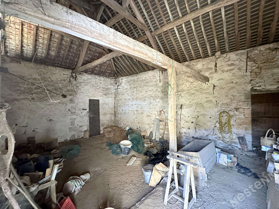 Maison à MONNEVILLE