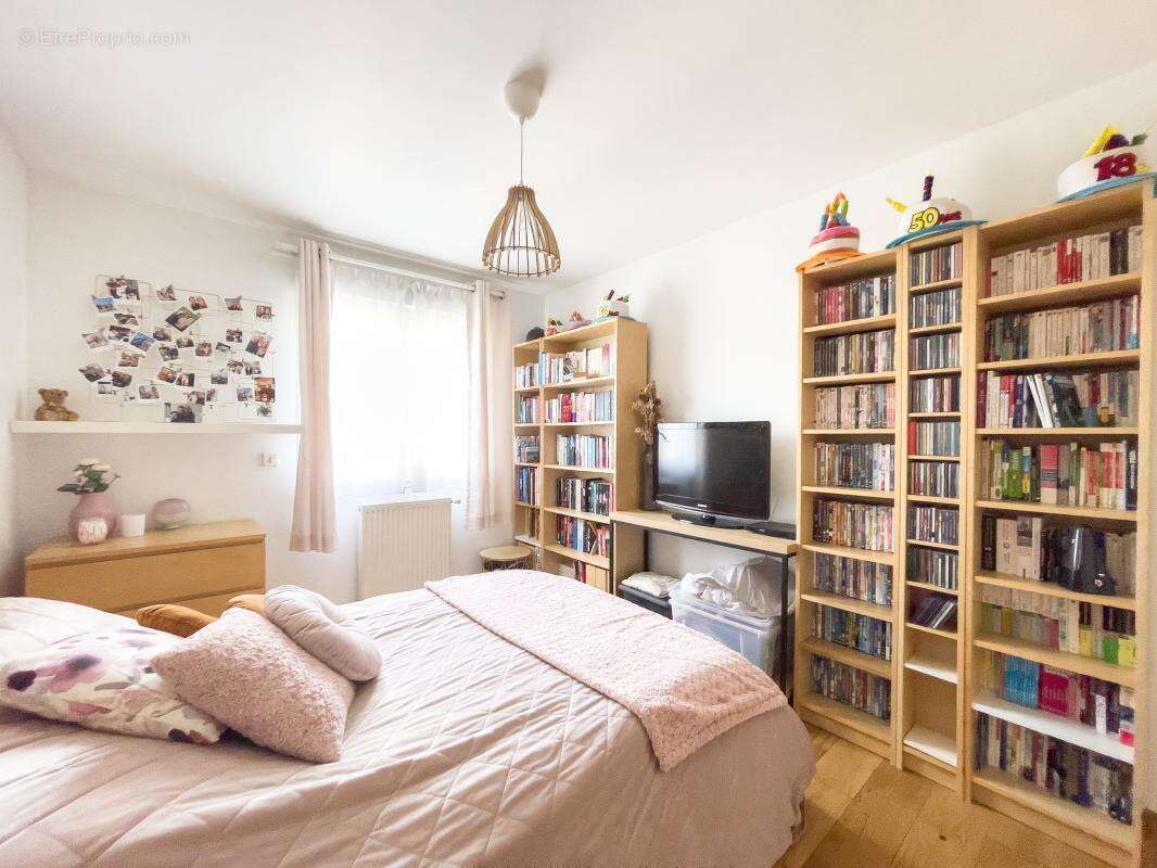 Maison à BAILLY-ROMAINVILLIERS