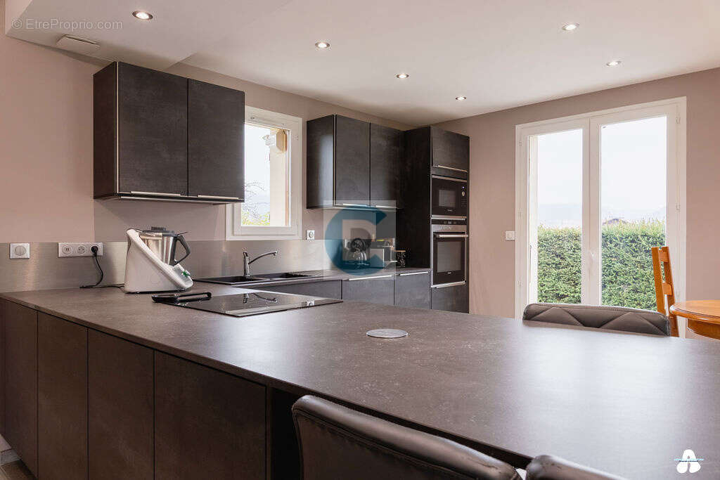 Maison individuelle 200 m2   6 chambres   Terrain 1162 m2   Vue montagnes   Marignier - photo 3