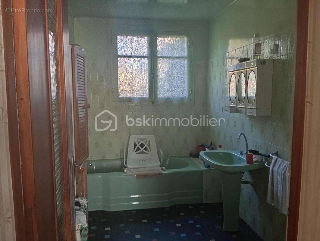 Maison à SAINT-SERVAIS