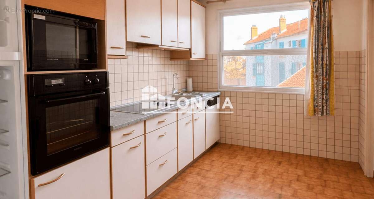 Appartement à HYERES