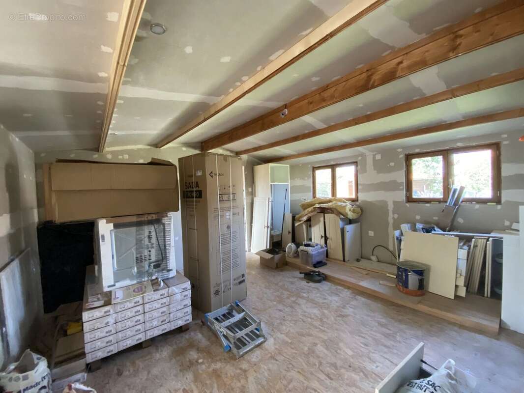 Maison à MAGNAC-LAVAL