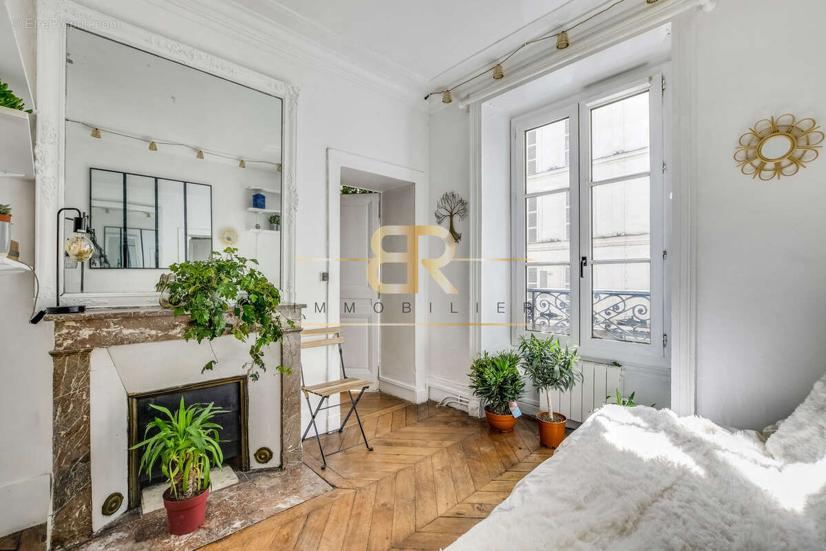 Appartement à PARIS-9E