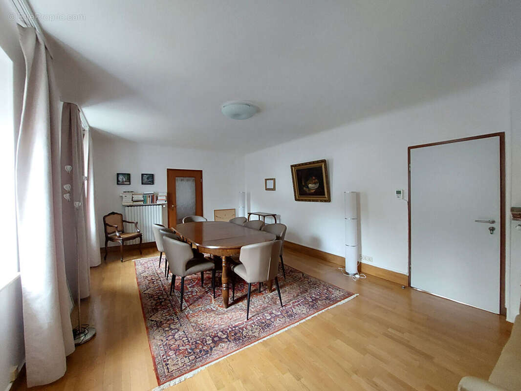 Appartement à HOMBOURG-HAUT