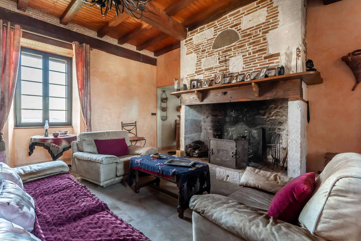 Country house with gite and pool - photo 16