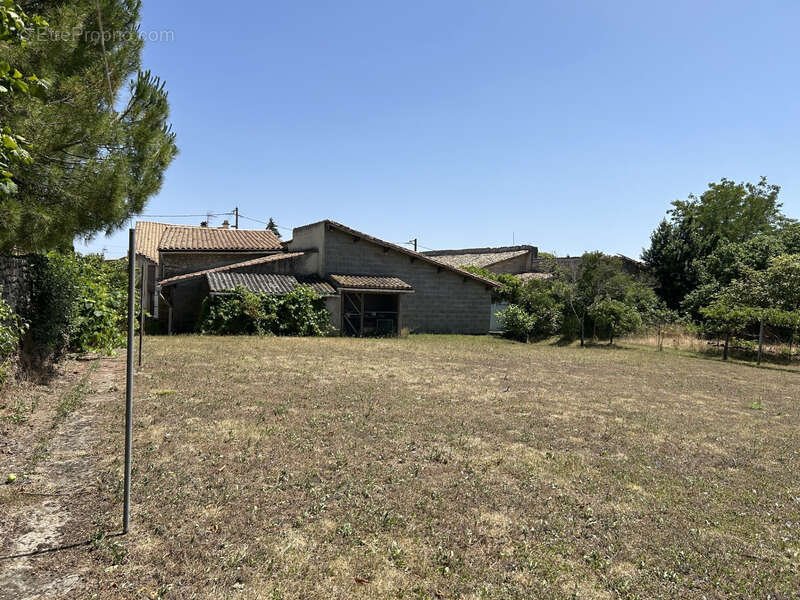 Maison à PAMPROUX
