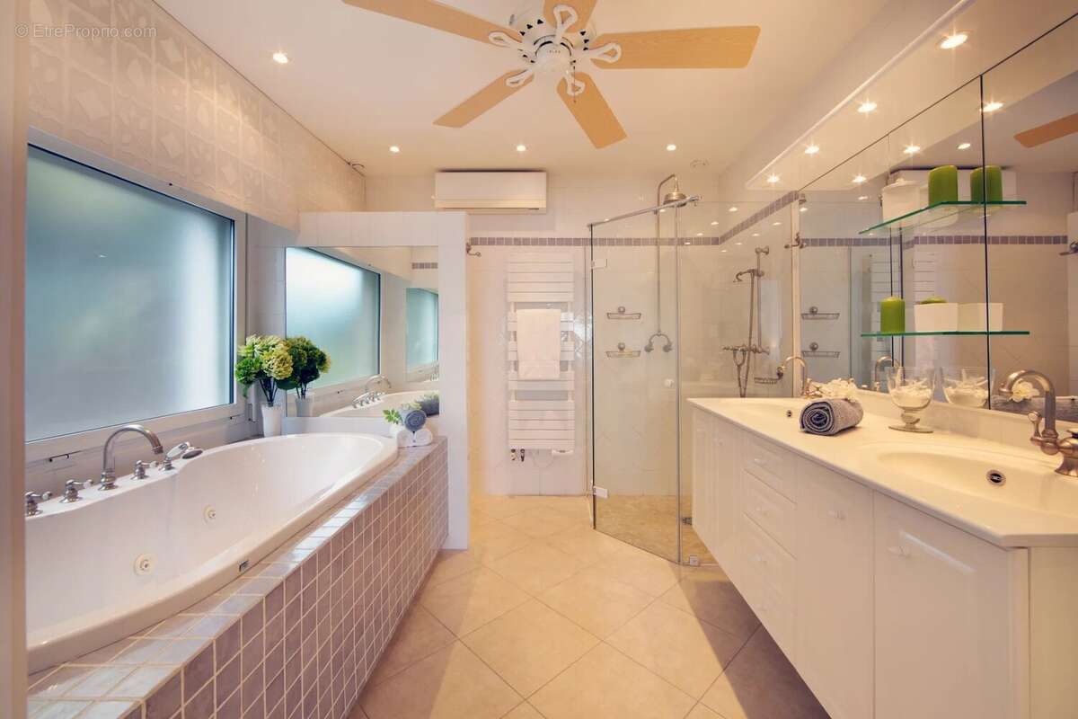 Maison à SAINT-RAPHAEL